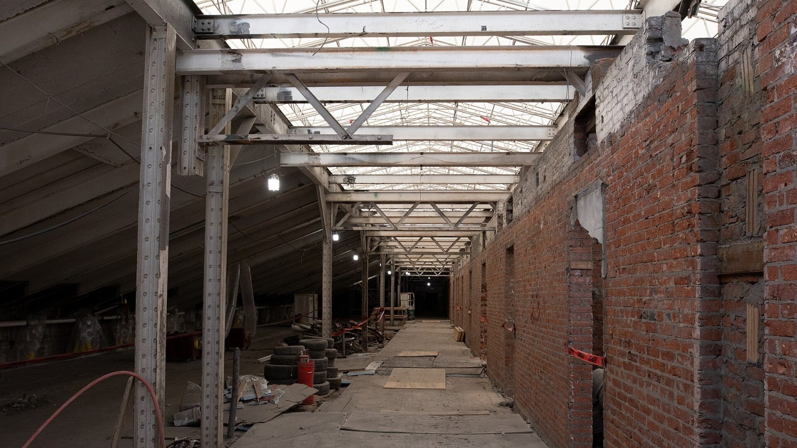 Construction work continues in the Cannon House Office Building's east wing. Phase 3 of the Cannon Renewal Project began in January 2021 and is scheduled to be complete in December 2022. The entire east side of the build