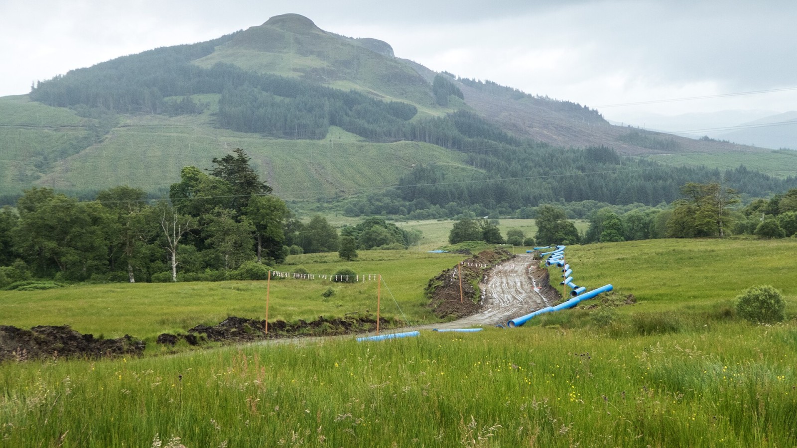 Water pipeline construction