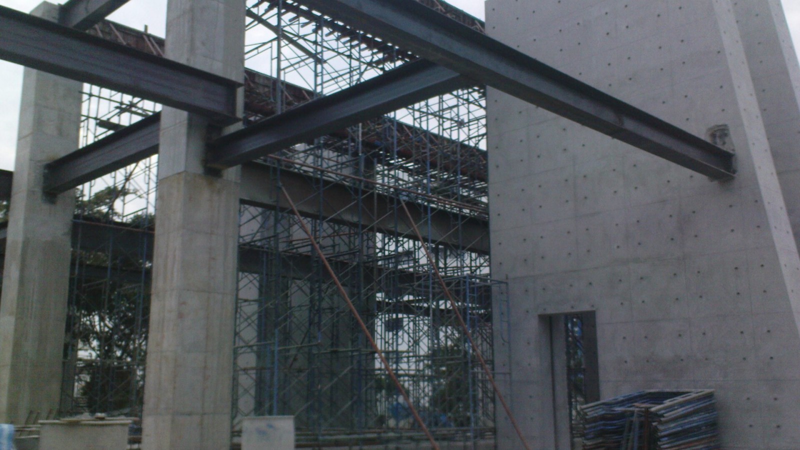 Construction Of A House Designed By Mario Kleff