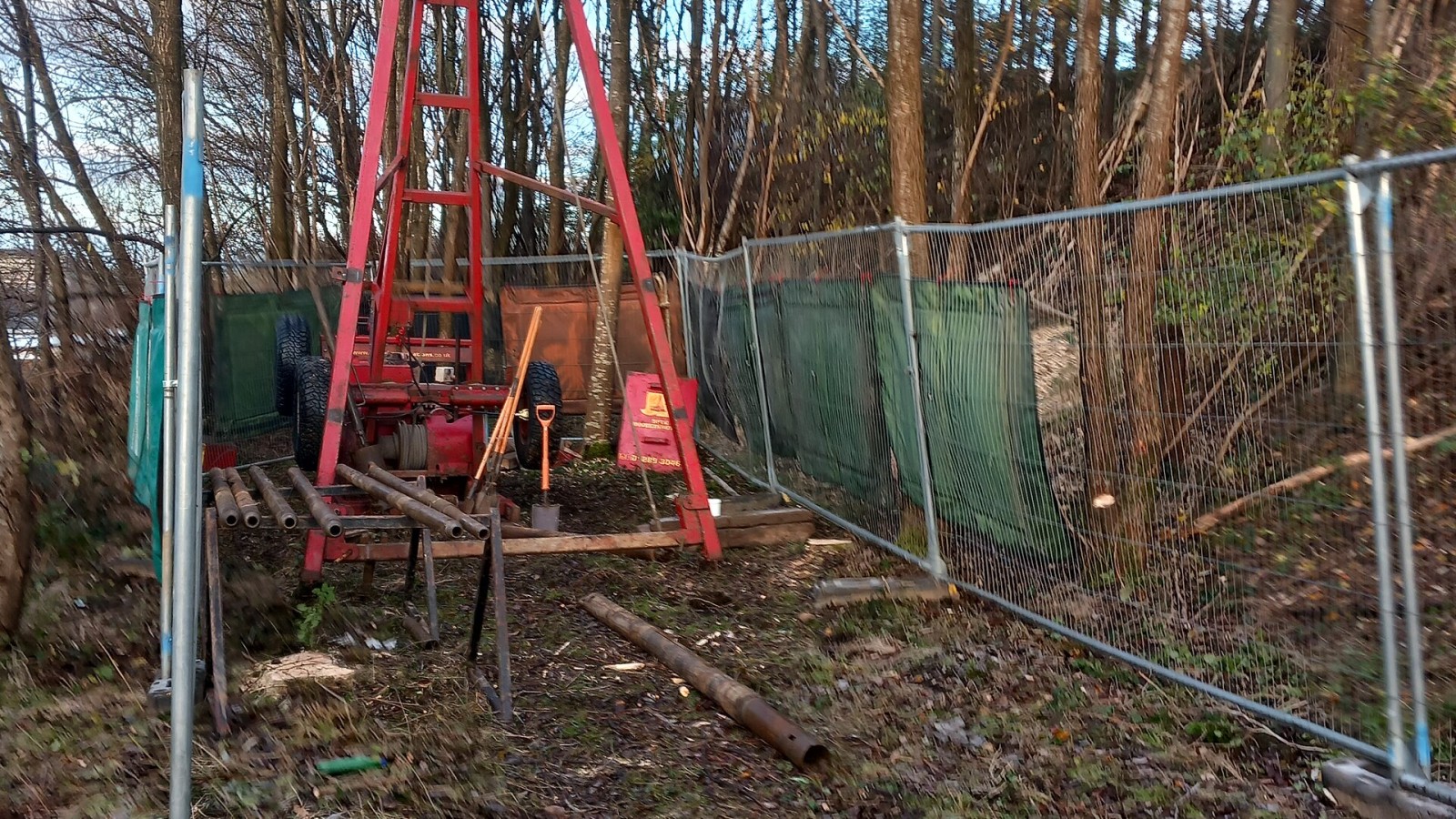 Cable percussion rig drilling boreholes to 12m in Dalmuir Waste Water Treatment Works, Clydebank, Scotland