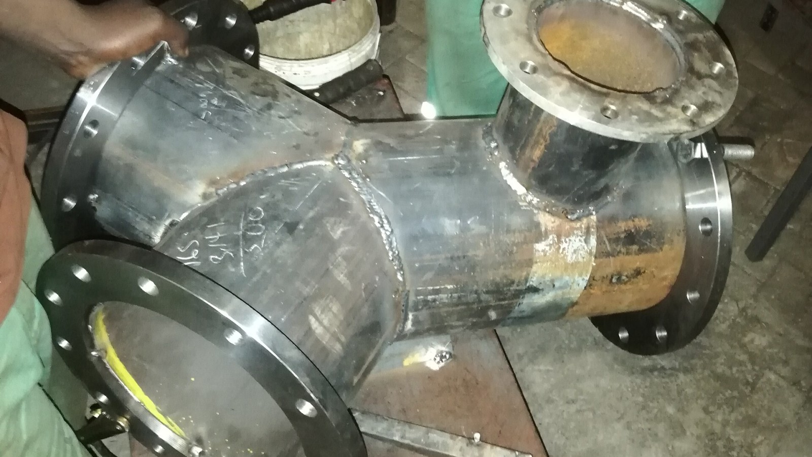 Fabricate high pressure water pipe line(Work).