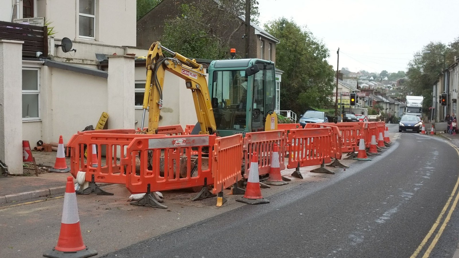 Roadworks. Hele Road