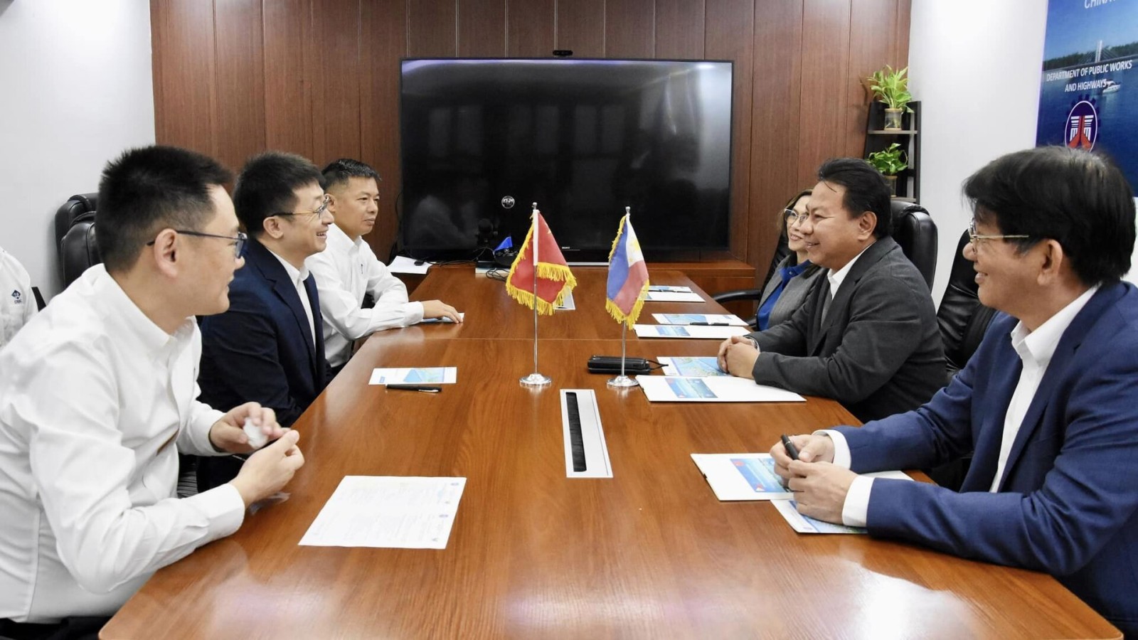 The Department of Public Works (DPWH) has entered a Contract Agreement with China Road and Bridge Corporation (CRBC) for the construction of Davao River Bridge also known as Bucana Bridge in Davao City. DPWH Secretary Ma
