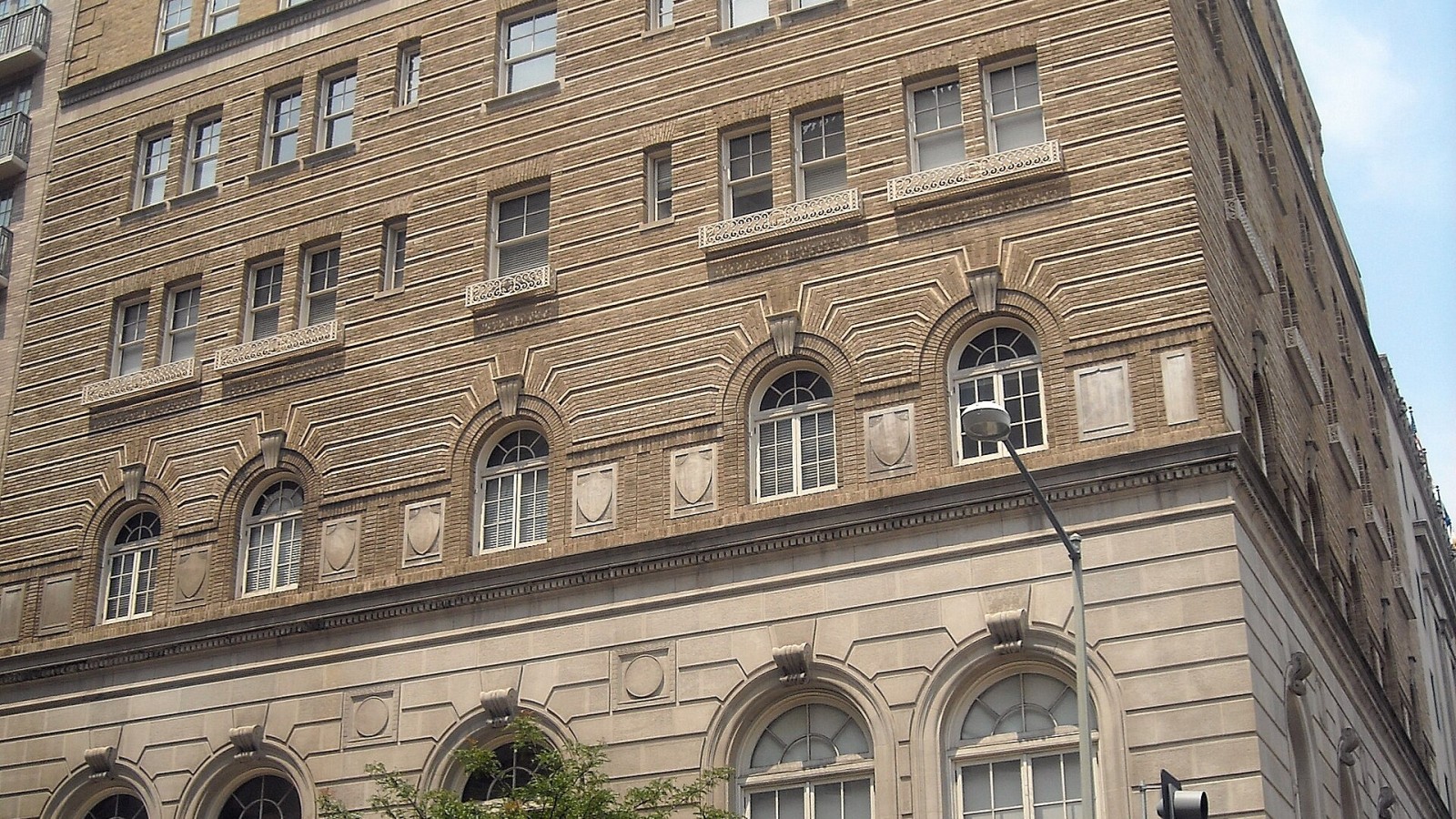 United Mine Workers of America Building is located at 900 15th Street NW in Washington, D.C. It originally housed the University Club of Washington, D.C., when it was built in 1912 and designed by architect George Oakley