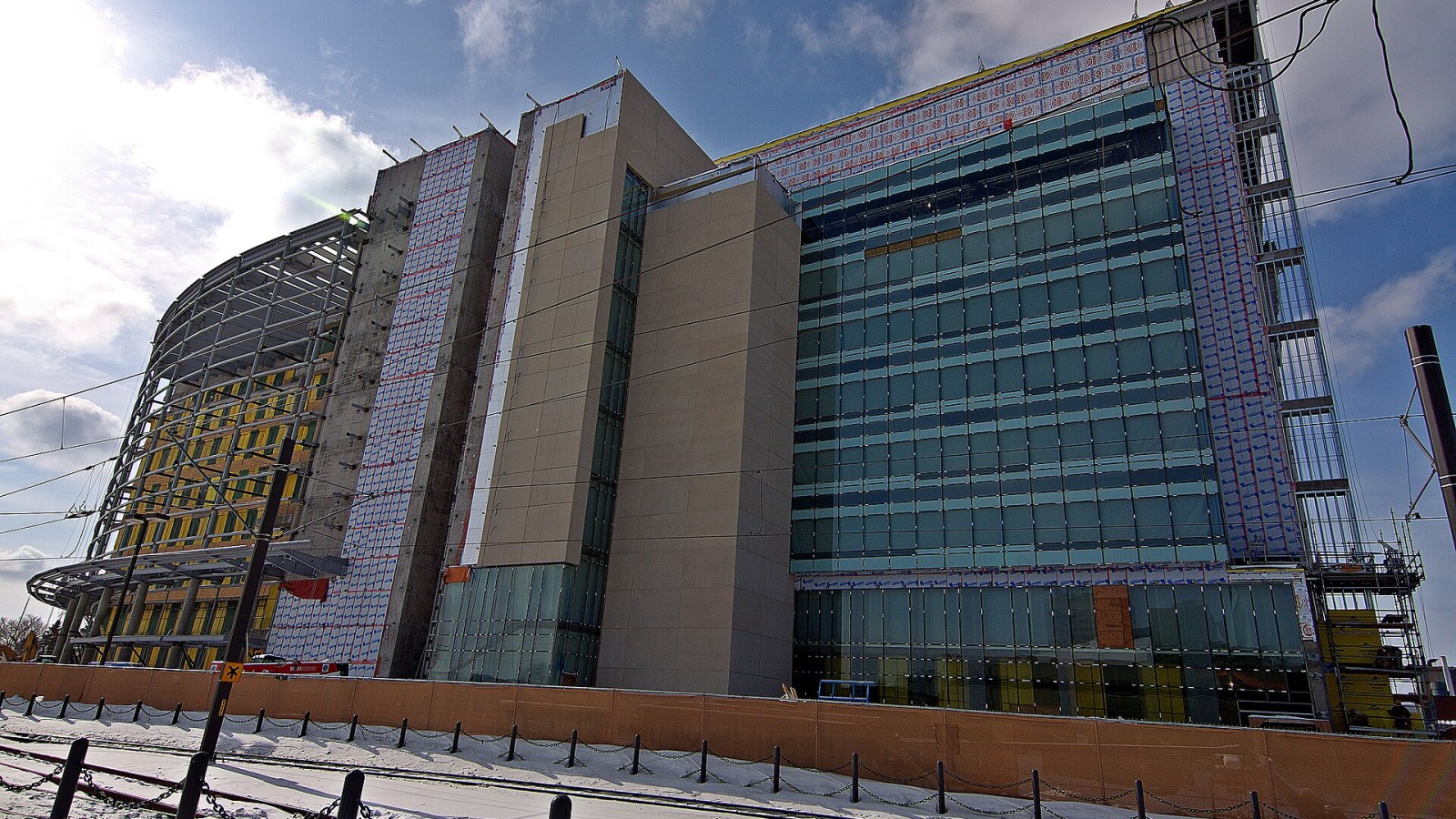 Edmonton Clinic South under construction as of March 6, 2011.