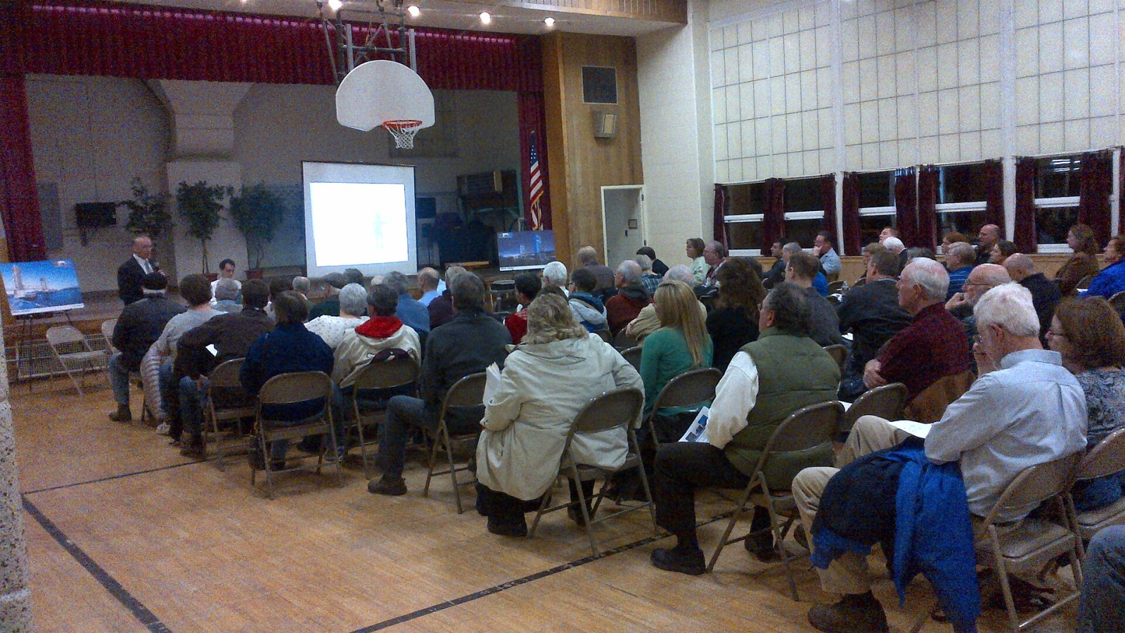 It was an excellent turnout at last night's Public Information Meeting for the Fore River Bridge Project in Weymouth. This is one of five “megaprojects” funded through the Patrick-Murray Administration’s Accelerated Brid