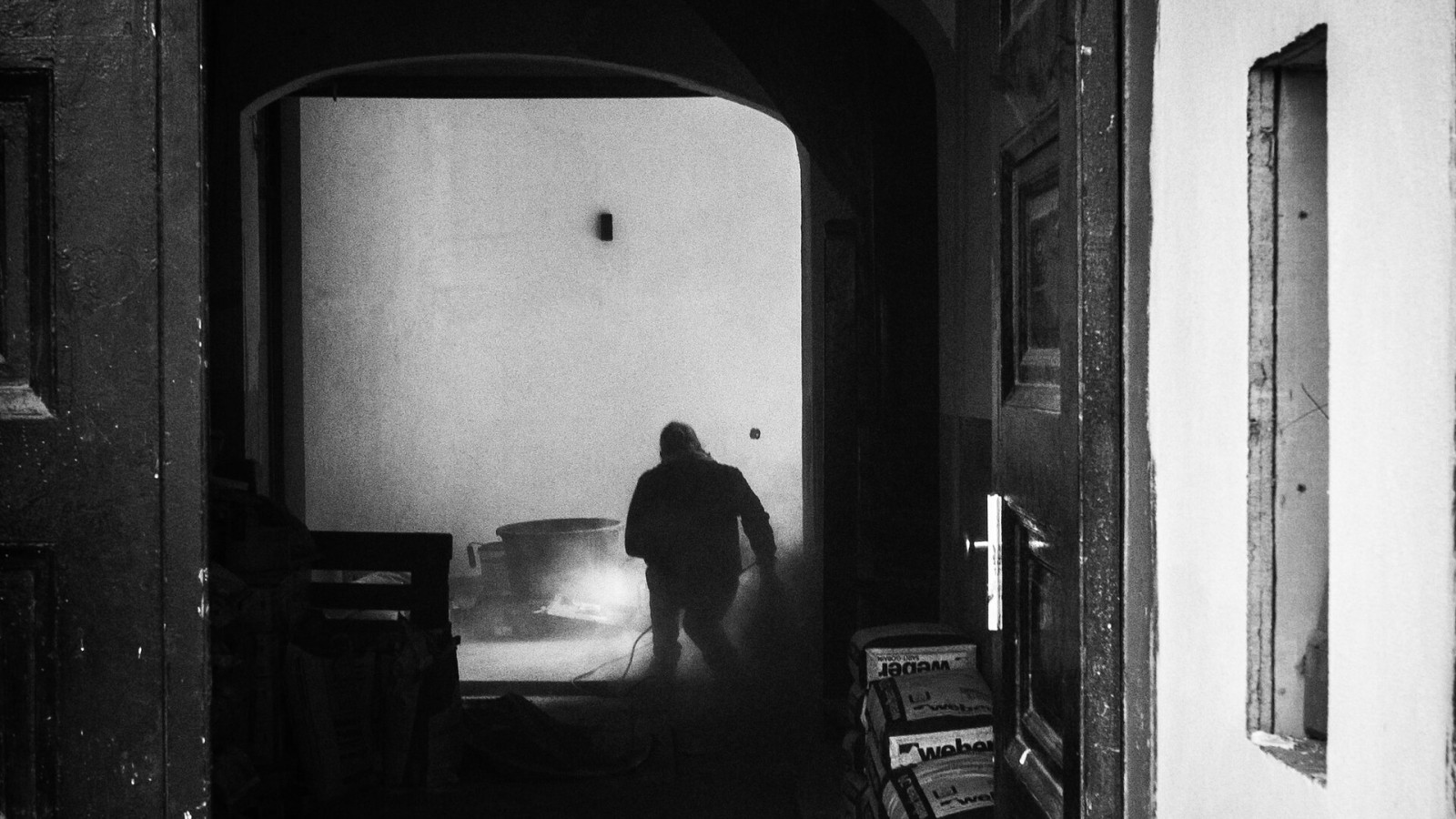 500px provided description: Baustelle im Hauseingang [#Building Yard ,#B&W ,#Door ,#Street Photography ,#Street ,#Noir et Blanc ,#Black and White ,#House ,#Monochrome ,#Geb?ude ,#Building ,#Porta ,#Monochrom ,#Eingang ,#